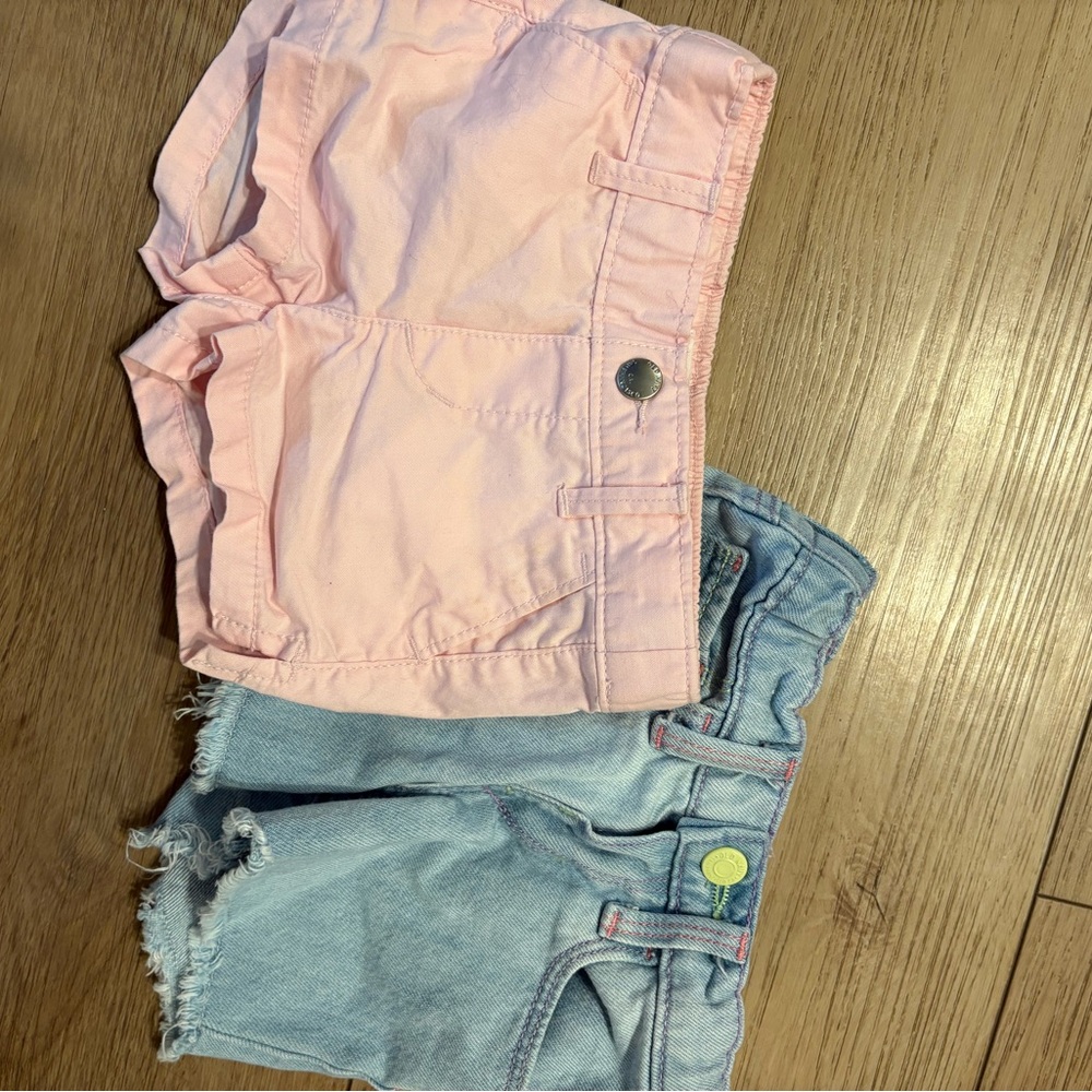 18M Spring/Summer Large Bundle - Picture 10 of 16